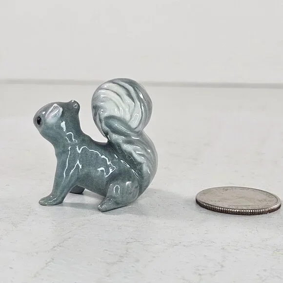Hagen Renaker Grey Squirrel Mama Miniature Figurine Vintage - Picture 3 of 8